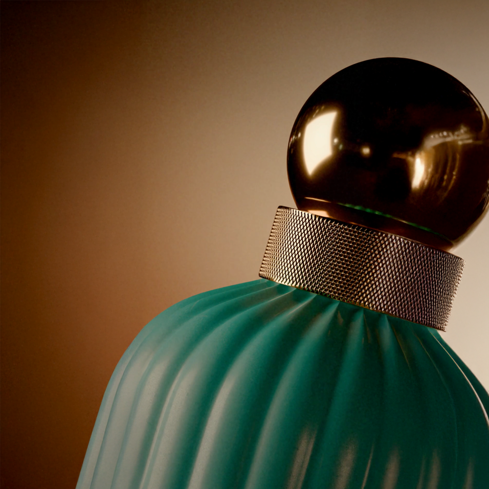 Sewar Al Amber combines saffron, amberwood, and cedar for a sophisticated woody oriental fragrance, perfect for adding a touch of luxury and elegance.