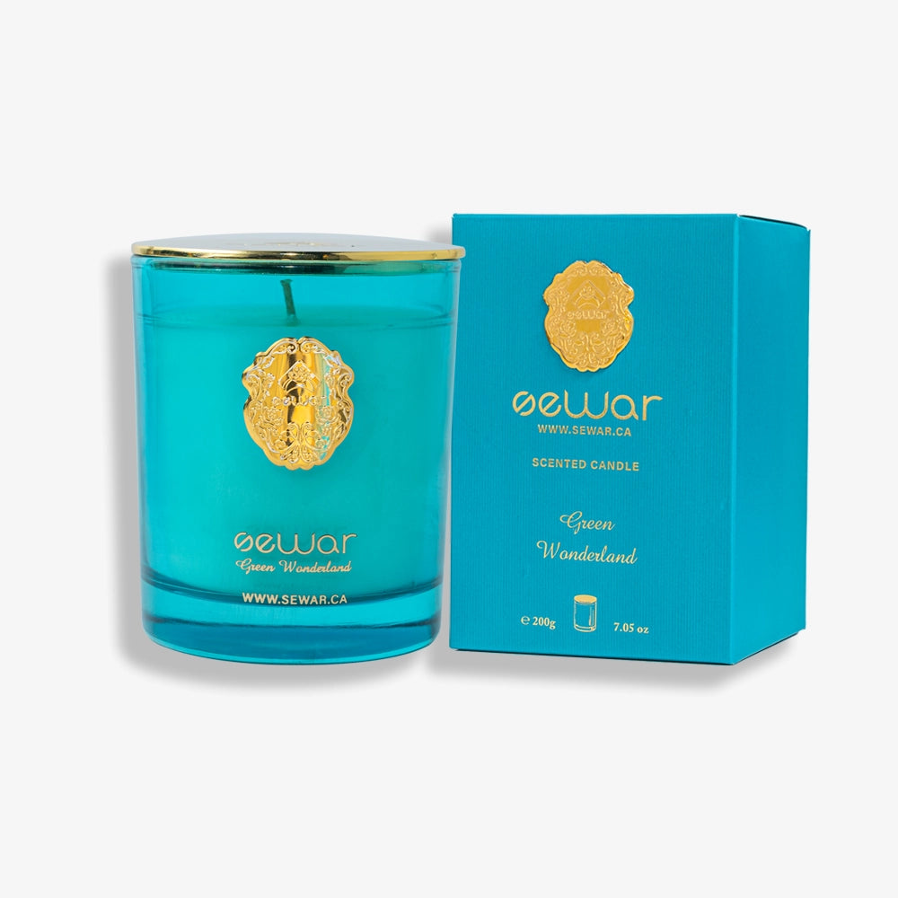 Green Wonderland Scented Candle with jasmine, tuberose, and powdery accords in an elegant 200g glass jar for a luxurious floral fragrance.