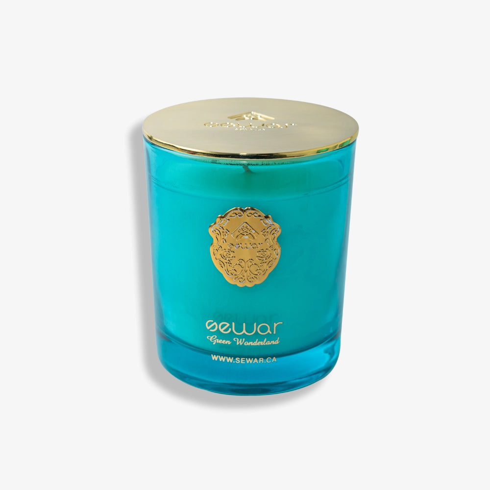 Green Wonderland Scented Candle with jasmine, tuberose, and powdery accords in an elegant 200g glass jar for a luxurious floral fragrance.