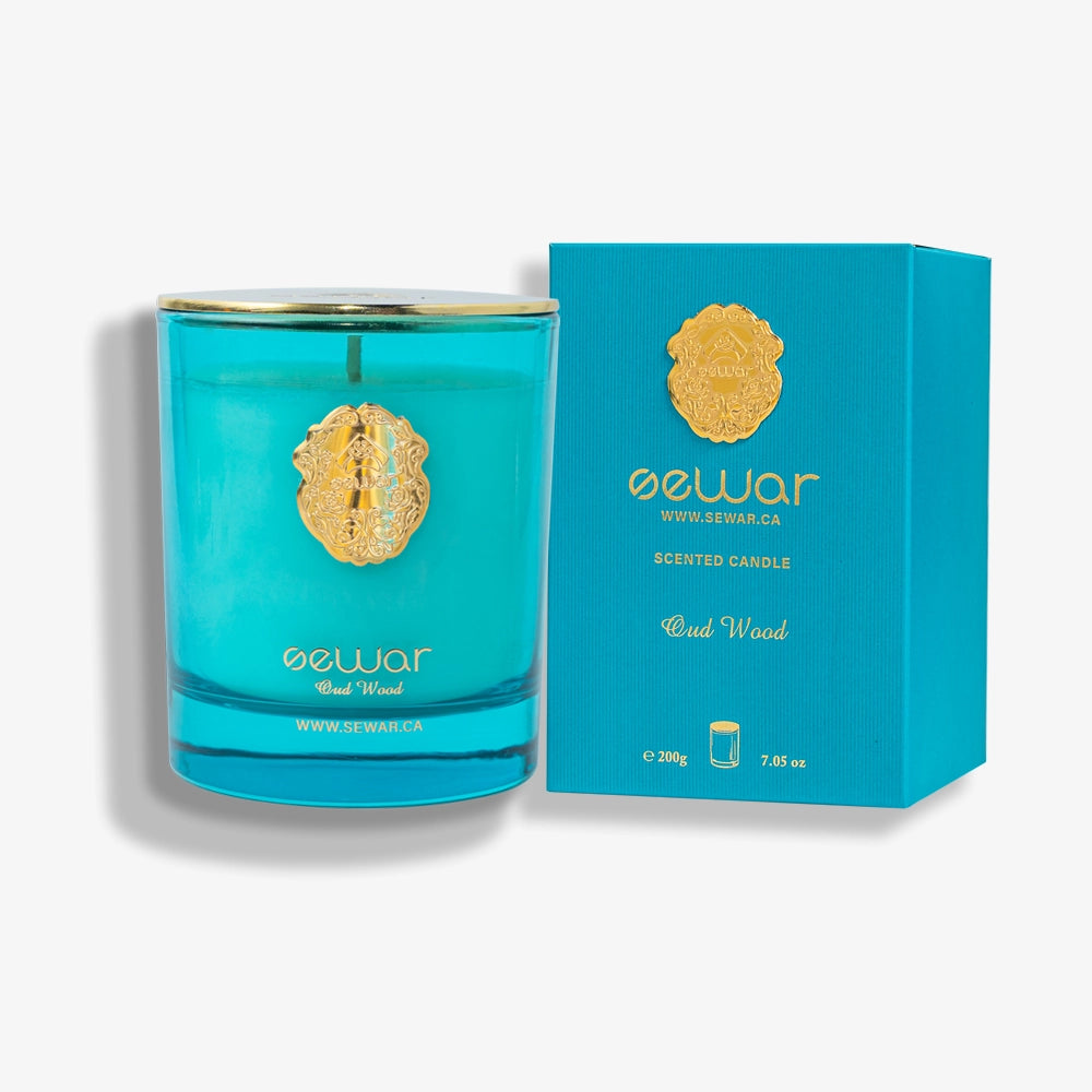 Oud Wood Scented Candle with oud, sandalwood, and musk in an elegant 200g glass jar for a long-lasting, luxurious fragrance.