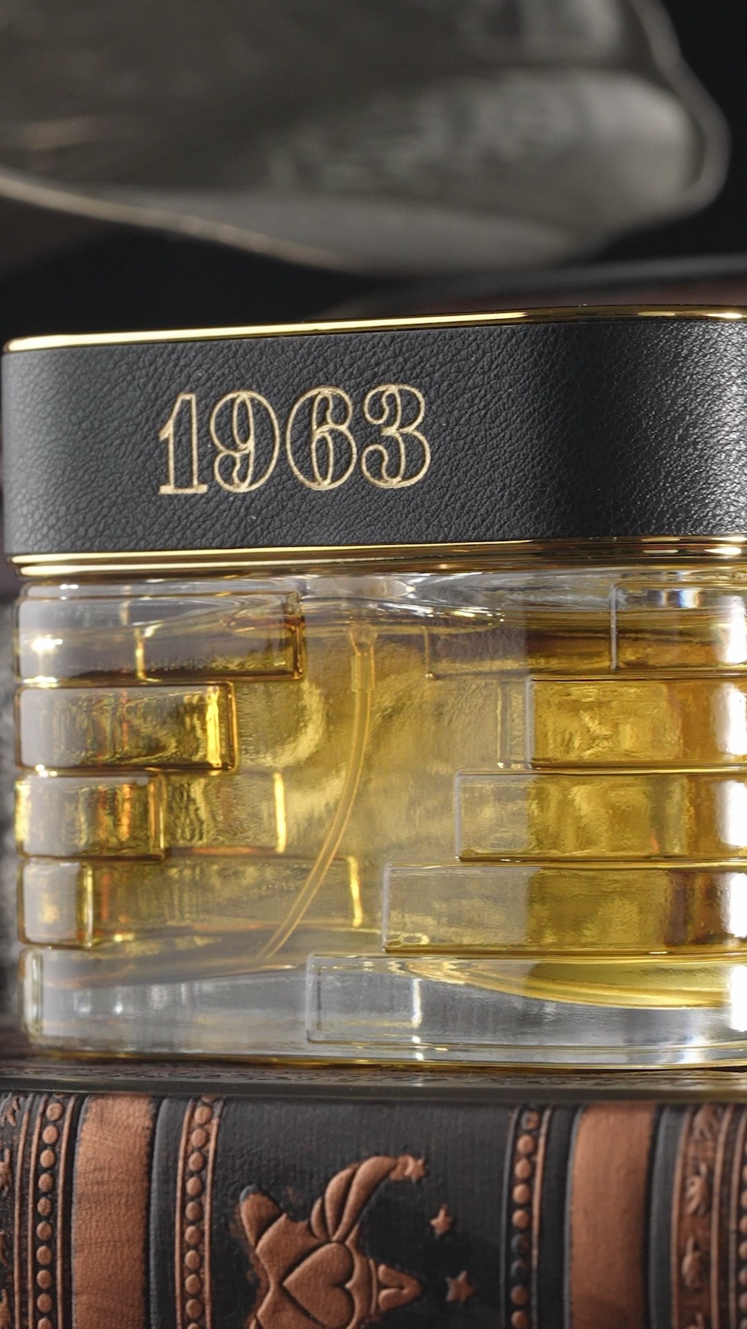 Charger la vidéo : 1963 - Eau de parfum