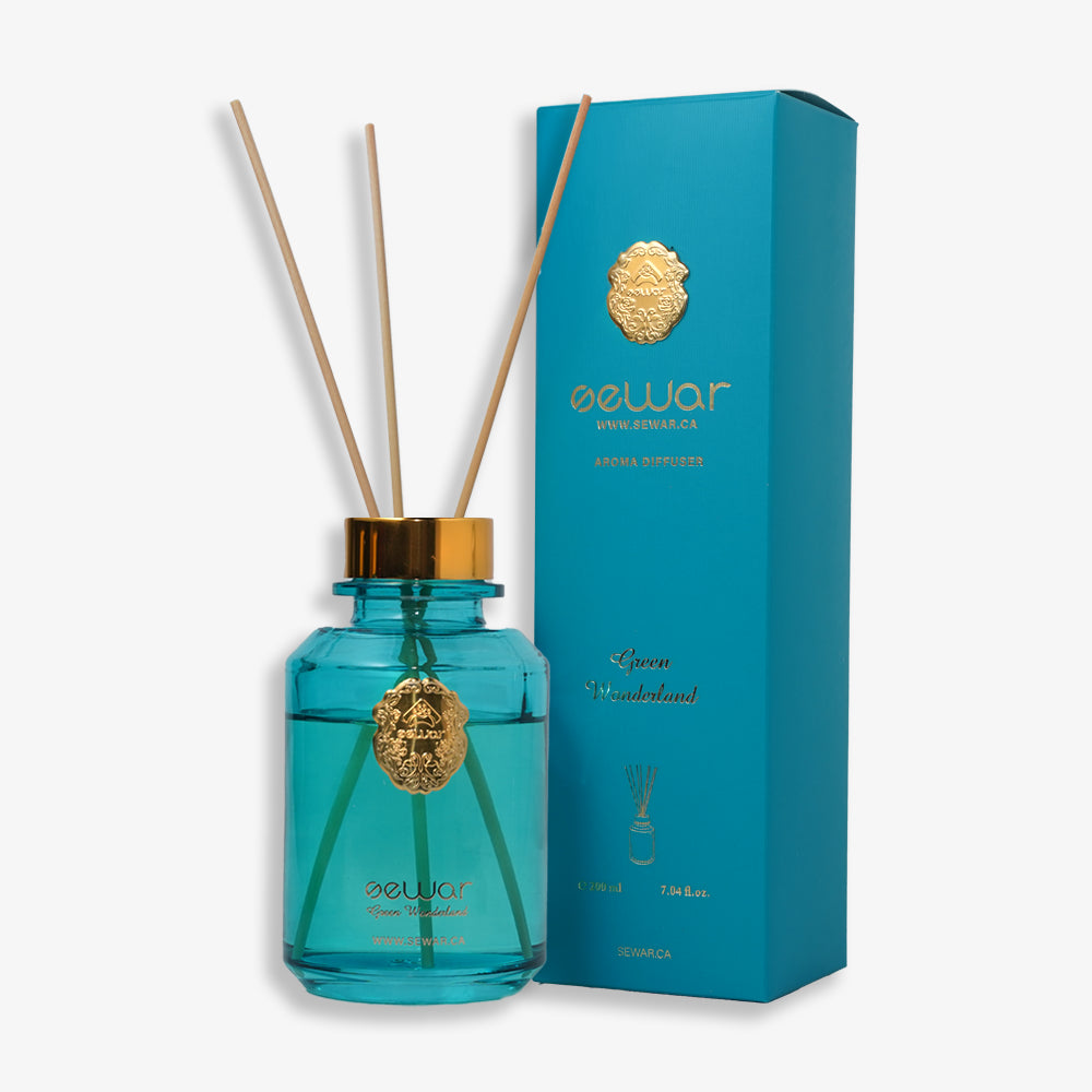 Transform your space with the Sewar Green Wonderland Reed Diffuser. This luxurious glass bottle diffuser features an exquisite metallic logo and a refined fragrance blend of jasmine, tuberose, and powdery accords, offering an elegant and long-lasting aroma.